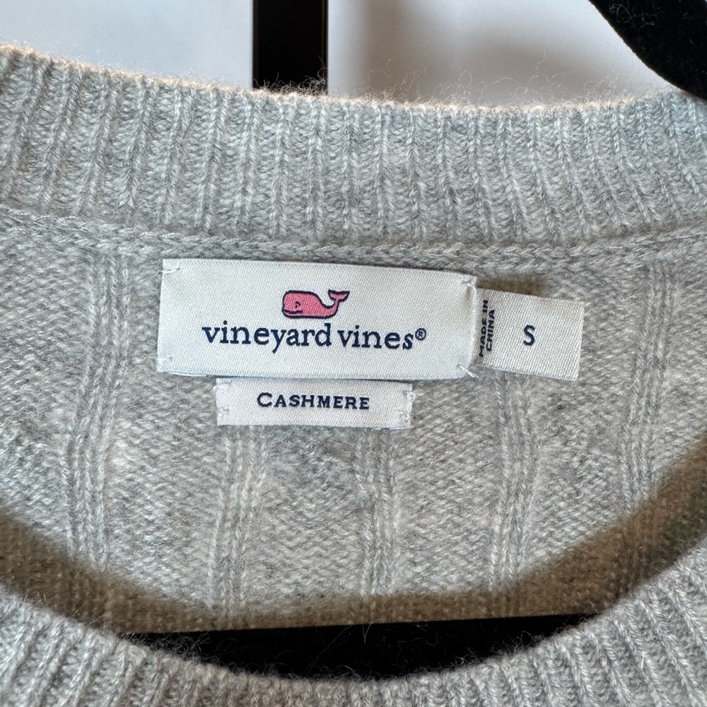 Vineyard Vines Coral Lane Cashmere Sweater Gray w/ Light Blue Cuffs Women’s S - Picture 7 of 8